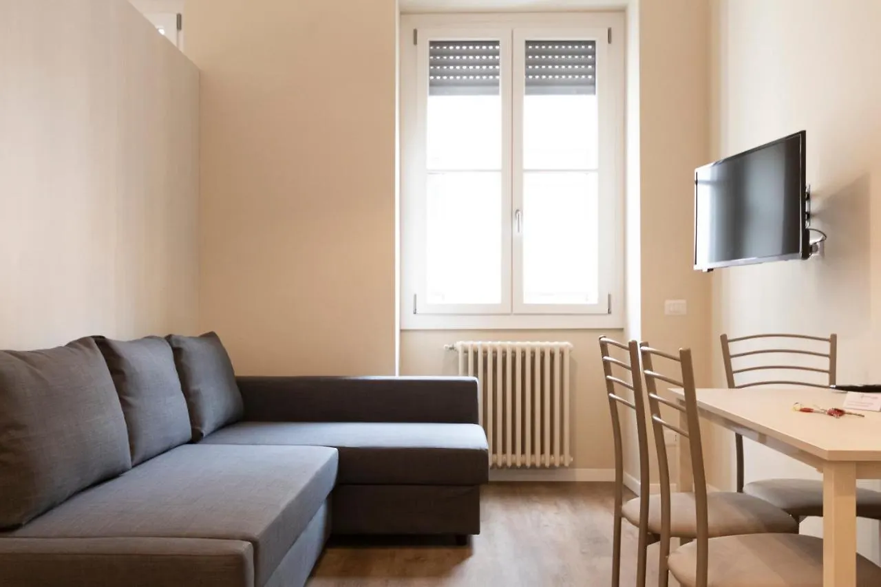 Missori Apartment 2 Milan