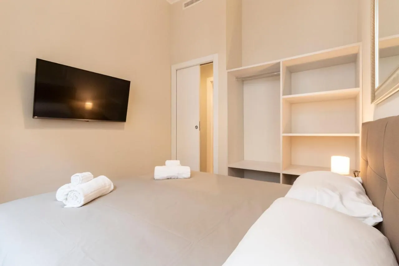 Missori Apartment 2 Milan Italy