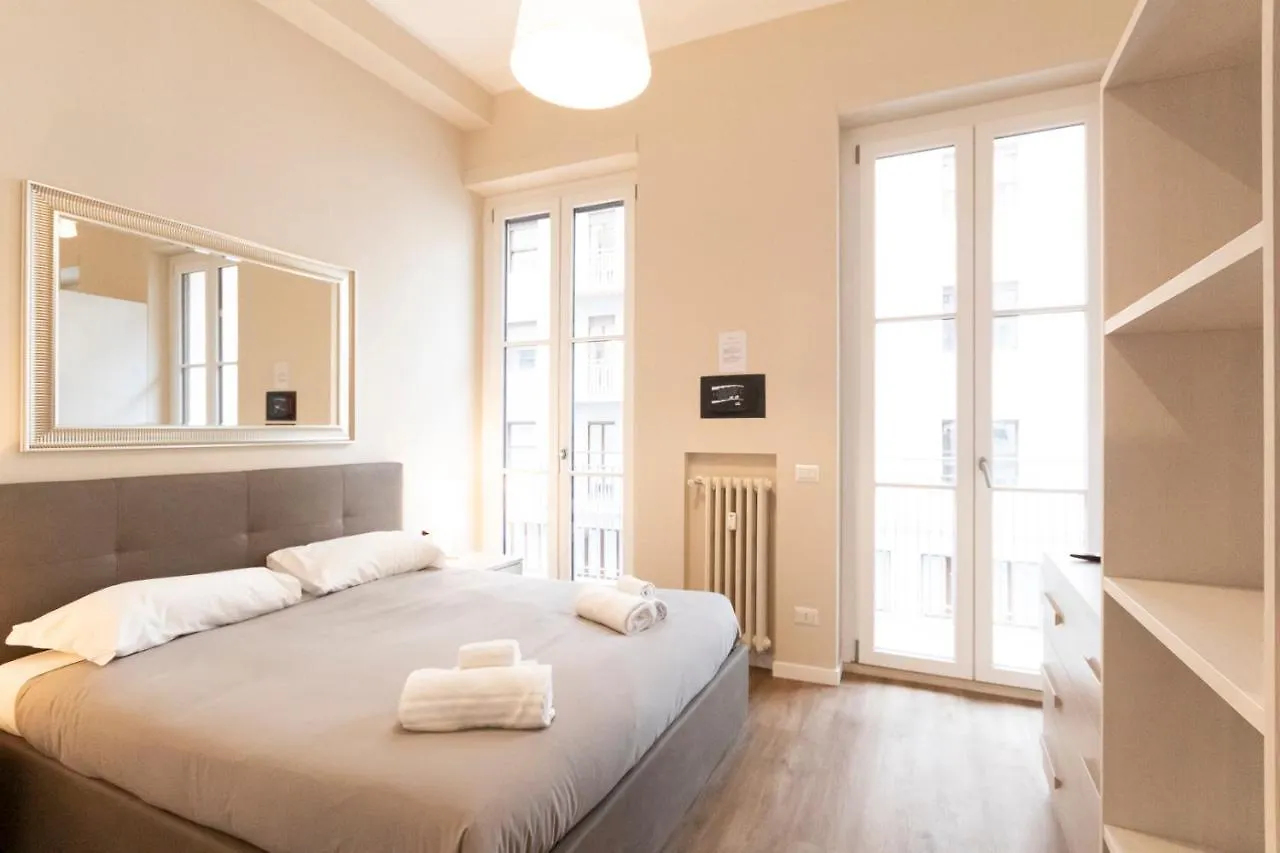 Missori Apartment 2 Milan Italy